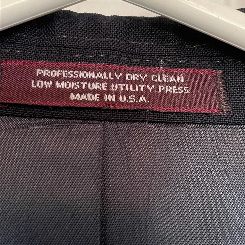 VTG Men’s Evan-Picone navy double breasted 100% wool blazer gold crest buttons